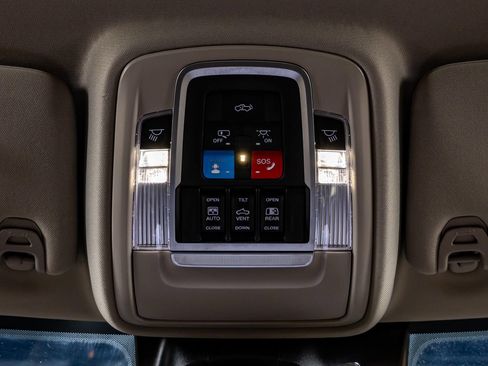 Used 2025 RAM 3500 Longhorn AWD/4WD image 14