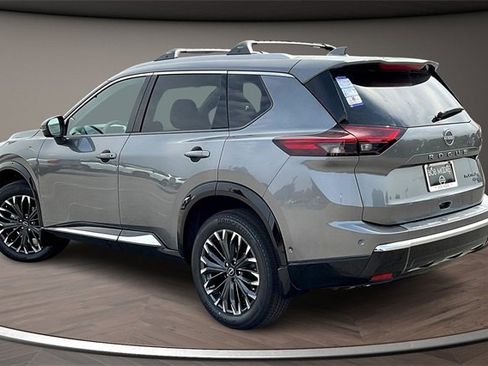 New 2026 Nissan Rogue Platinum w/ Platinum Premium Package image 3