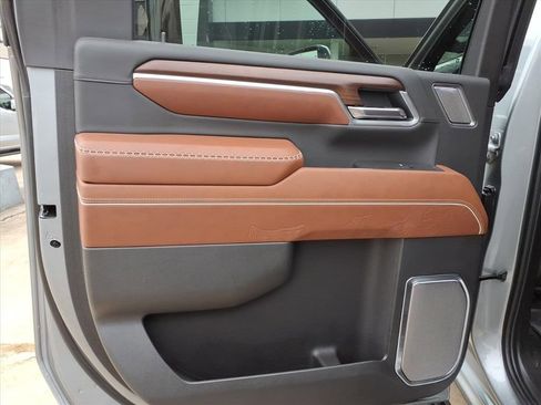 Used 2025 GMC Sierra 2500 Denali Ultimate image 23