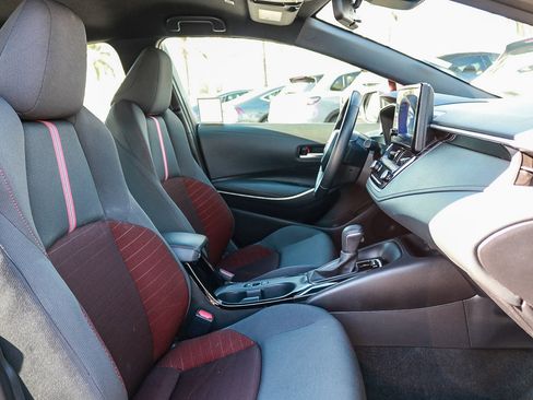 Used 2025 Toyota Corolla SE image 22