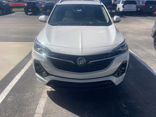 Used 2022 Buick Encore GX Essence w/ Advanced Technology Package FWD image 2
