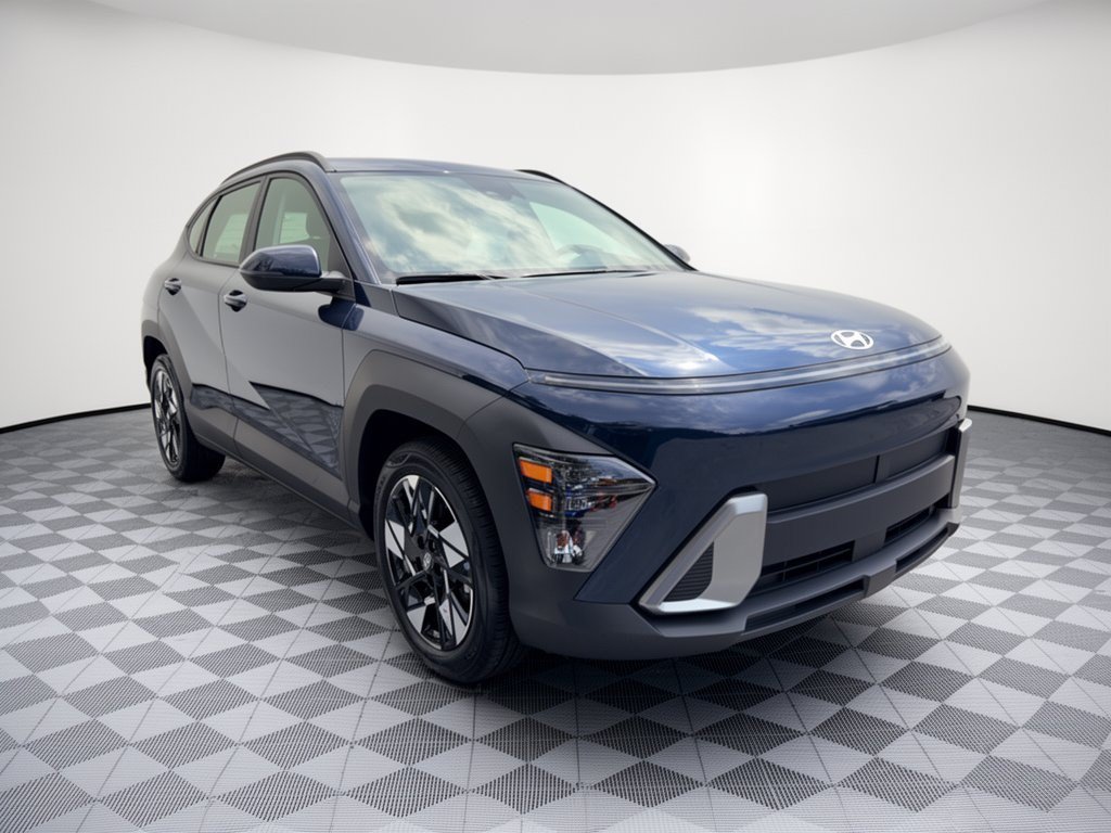 Used 2025 Hyundai Kona SEL FWD image 7