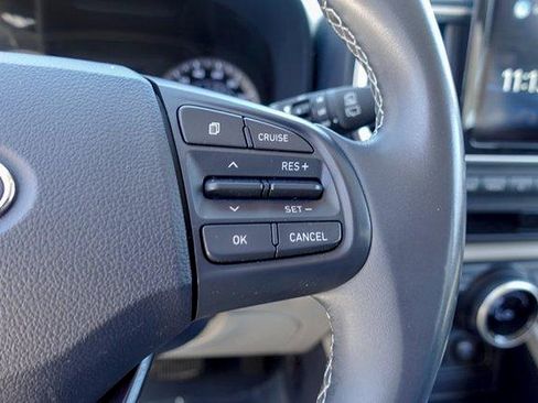 Used 2021 Hyundai Venue FWD image 15