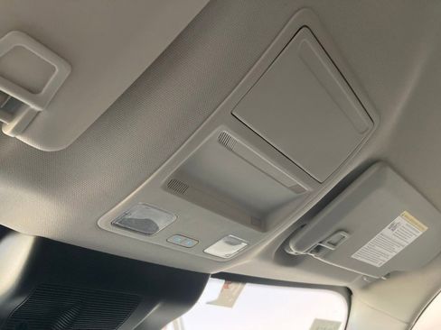 Used 2025 Ford Maverick XL w/ Equipment Group 102A image 27