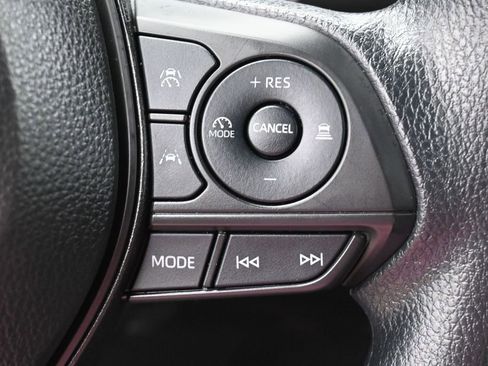 Used 2025 Toyota Corolla Cross AWD Hybrid image 16