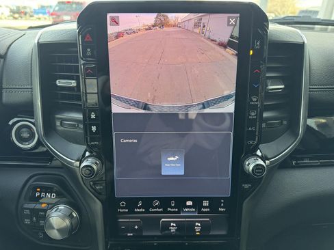 Used 2025 RAM 1500 Laramie image 22