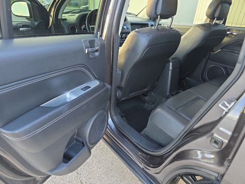 Used 2017 Jeep Compass High Altitude image 29