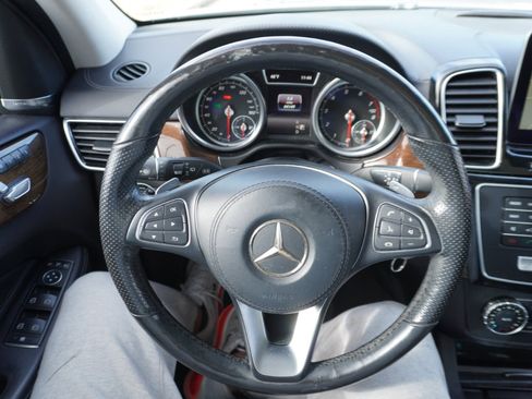 Used 2017 Mercedes-Benz GLS 450 4MATIC image 36