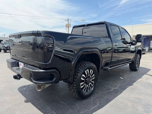 Used 2024 GMC Sierra 2500 Denali Ultimate AWD/4WD image 10