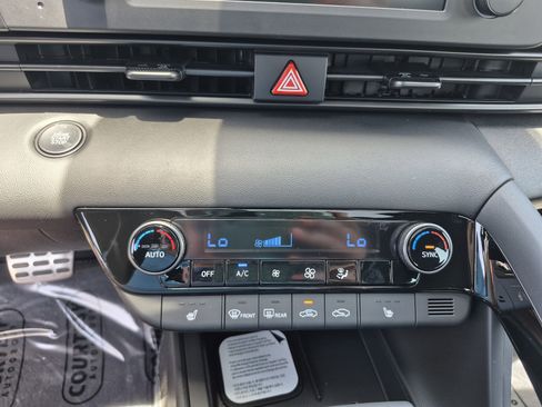 New 2026 Hyundai Elantra SEL Sport Premium FWD image 25