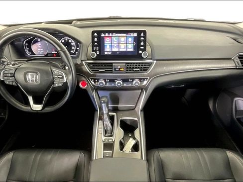 Used 2018 Honda Accord Touring image 21