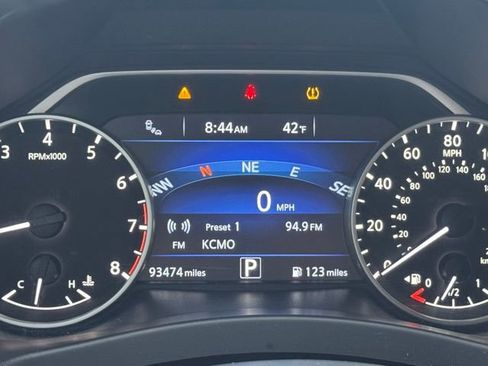 Used 2018 Nissan Murano Platinum w/ Cargo Package image 9