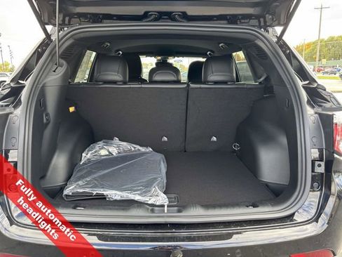 New 2026 Jeep Compass Limited image 34