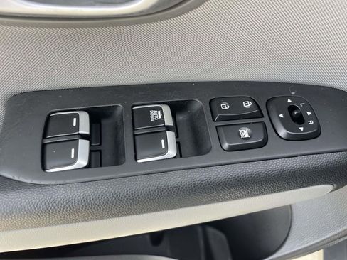 Used 2018 Kia Soul FWD image 20