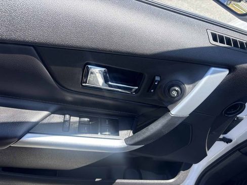 Used 2013 Ford Edge Limited FWD image 7