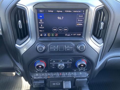 Used 2021 Chevrolet Silverado 2500 LTZ w/ LTZ Premium Package image 13