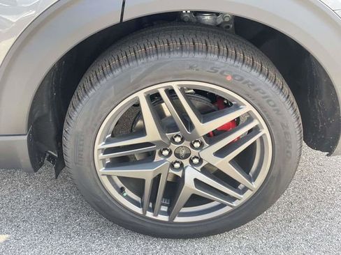 New 2026 Ford Explorer ST-Line w/ ST-Line Street Pack image 4
