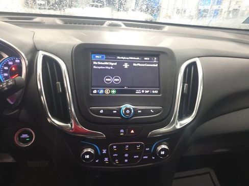 Used 2023 Chevrolet Equinox LT image 18