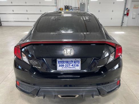 Used 2019 Honda Civic Sport image 6
