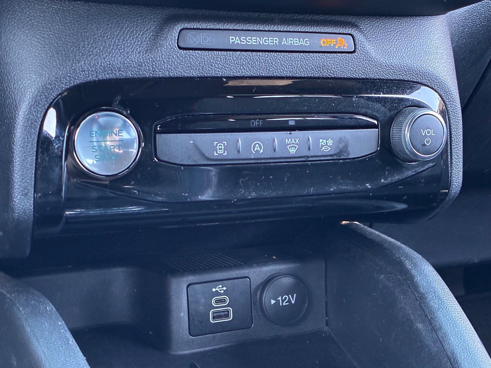 Used 2024 Ford Escape ST-Line w/ Tech Pack #1 FWD image 23