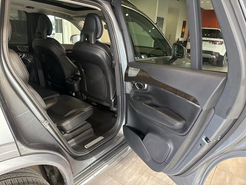Used 2018 Volvo XC90 T6 Momentum w/ Convenience Package image 36