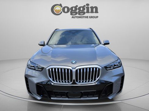 New 2026 BMW X5 xDrive50e w/ Executive Package image 8