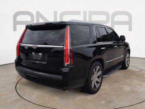 Used 2018 Cadillac Escalade Luxury w/ LPO, Radiant Package RWD image 13