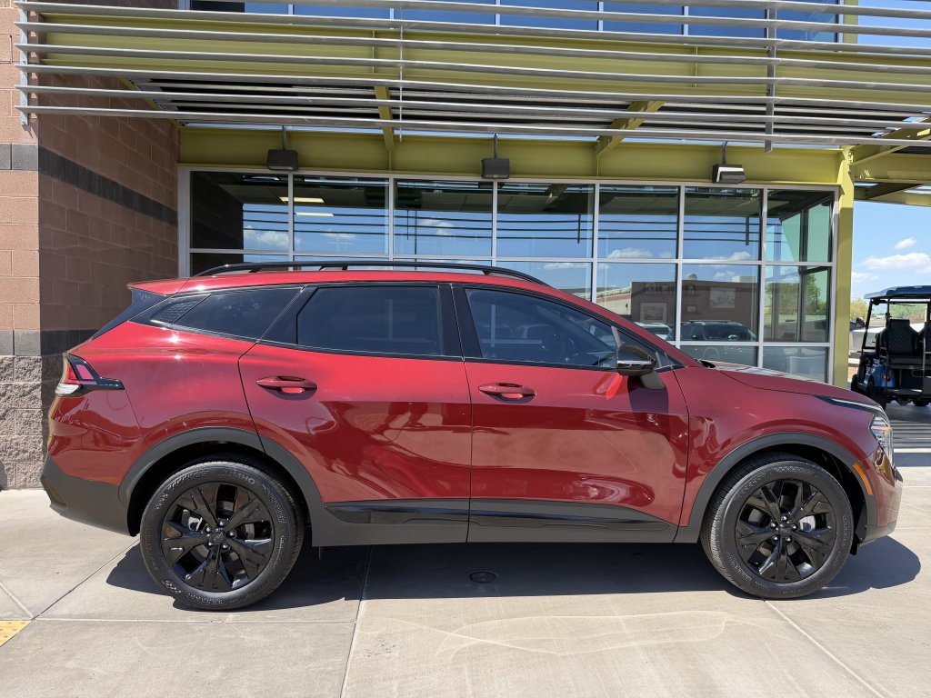 Used 2025 Kia Sportage X-Line w/ Premium Package AWD/4WD image 9