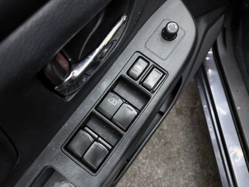 Used 2013 Subaru Impreza 2.0i Premium image 13