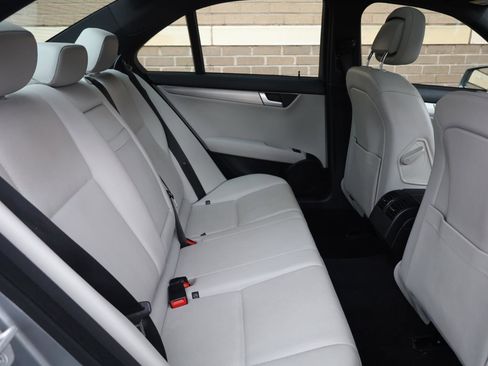 Used 2014 Mercedes-Benz C 250 Sedan image 23