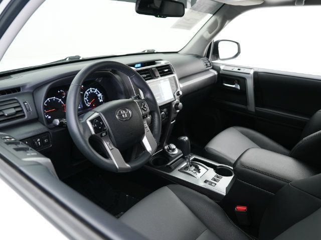 Used 2021 Toyota 4Runner SR5 Premium w/ Moonroof Package AWD/4WD image 7