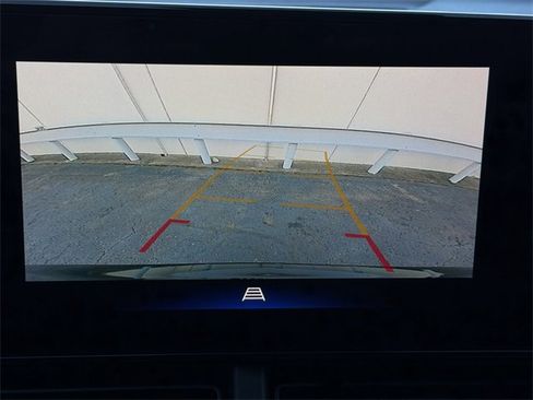 Certified 2025 Chevrolet Trax RS w/ Driver Confidence Package image 17