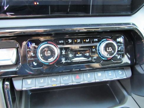 Certified 2026 GMC Sierra 2500 AT4X w/ LPO, Black Badging Package AWD/4WD image 27