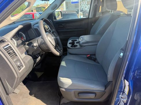 Used 2017 RAM 1500 Express AWD/4WD image 12
