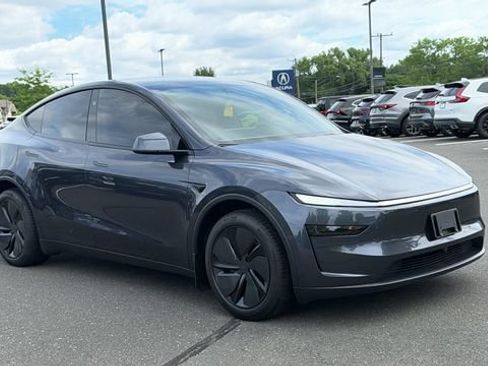 Used 2026 Tesla Model Y Long Range AWD/4WD image 2