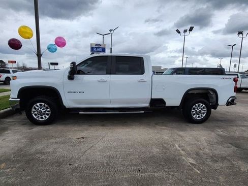 Used 2025 Chevrolet Silverado 2500 LT w/ Convenience Package AWD/4WD image 4