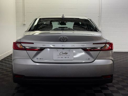 Used 2025 Toyota Camry LE image 6