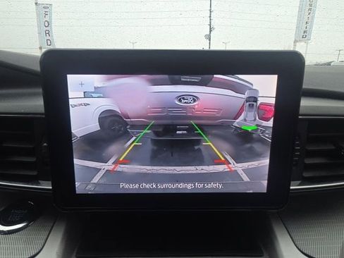 Used 2022 Ford Explorer XLT w/ Equipment Group 202A image 33