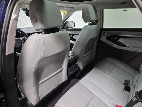 Used 2023 Land Rover Range Rover Evoque SE AWD/4WD image 35