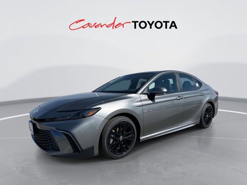Certified 2026 Toyota Camry SE image 1