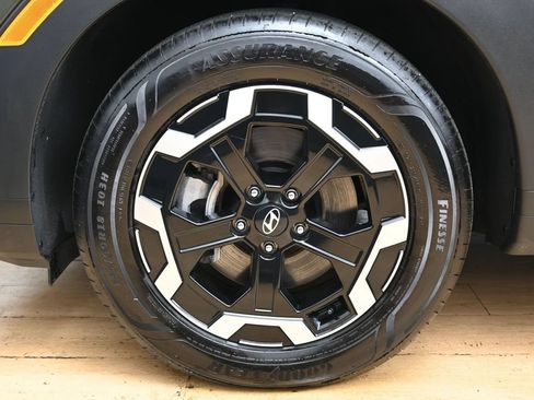 Used 2025 Hyundai Santa Fe SEL FWD image 11