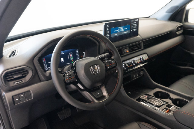 New 2026 Honda Pilot TrailSport image 3