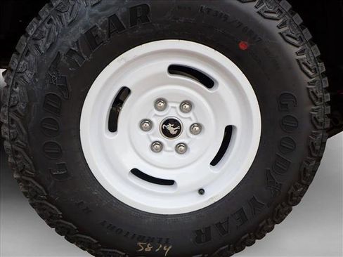 New 2025 Ford Bronco Heritage Edition image 7