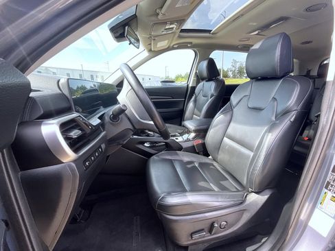 Used 2025 Kia Telluride S AWD/4WD image 11