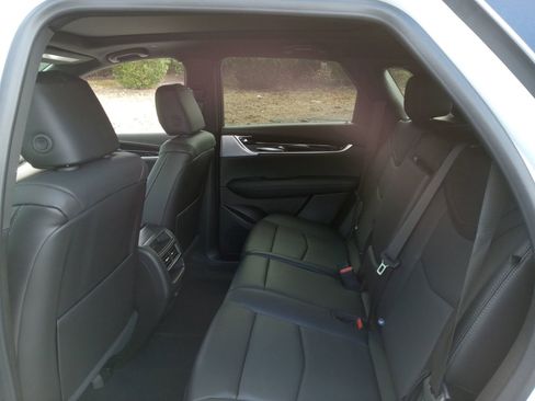 New 2026 Cadillac XT5 Premium Luxury w/ LPO, ONYX Package image 26