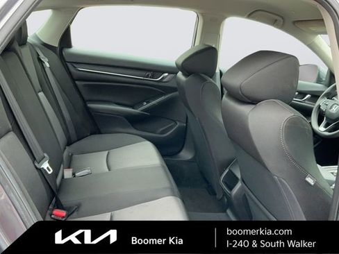 Used 2019 Honda Accord LX image 12