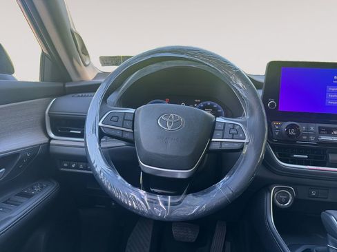 New 2026 Toyota Grand Highlander AWD Hybrid image 12