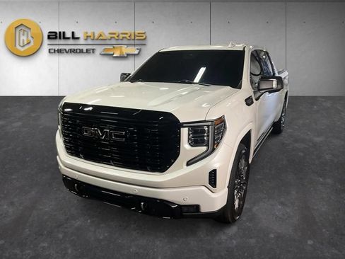 Used 2022 GMC Sierra 1500 Denali w/ Denali Reserve Package AWD/4WD image 1