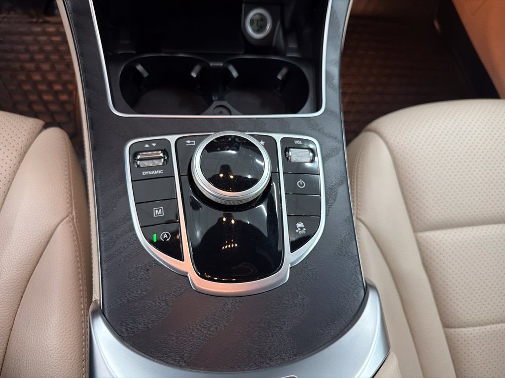 Used 2018 Mercedes-Benz GLC 300 4MATIC image 20