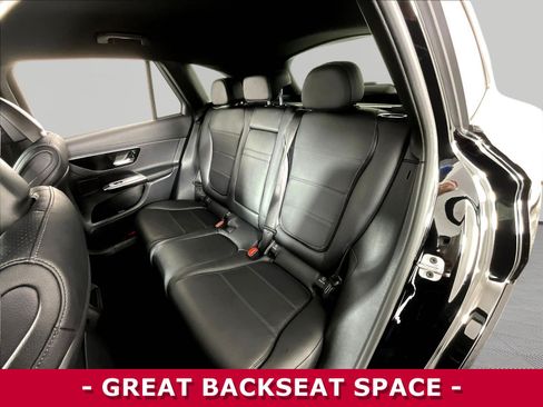 Used 2023 Mercedes-Benz GLC 300 4MATIC image 22